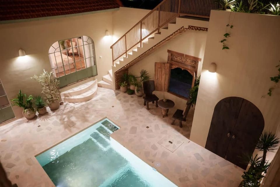 Swimming pool