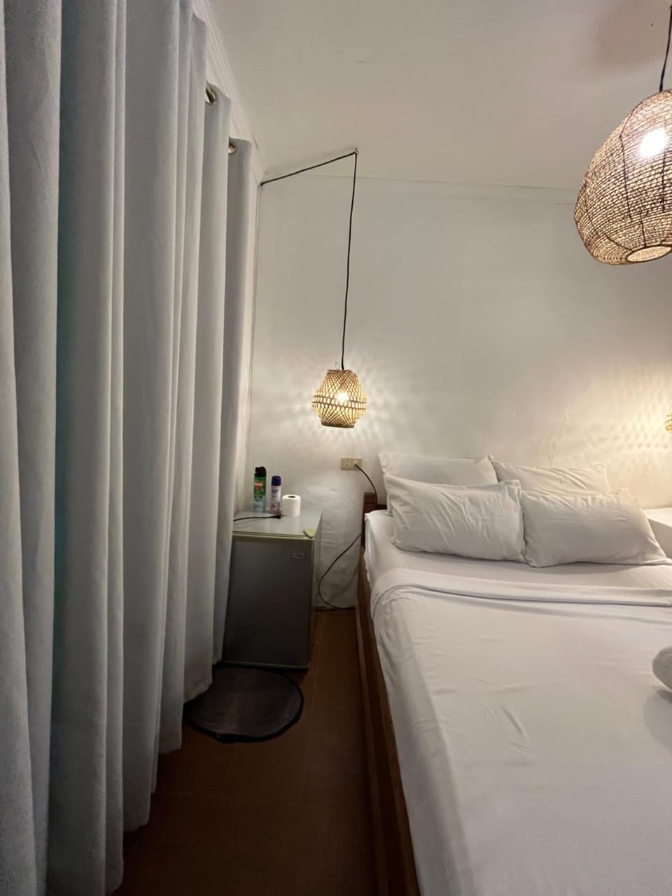 500mbps AC room with kitchen Central RRJ homestay Villa in General Luna