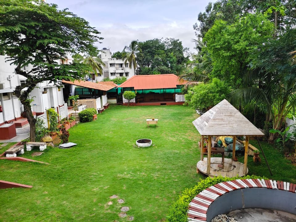 Property building, Restaurant/places to eat, Day, Natural landscape, Activities, Children play ground, Garden, View (from property/room), Banquet/Function facilities, Garden view, Area and facilities, Entertainment