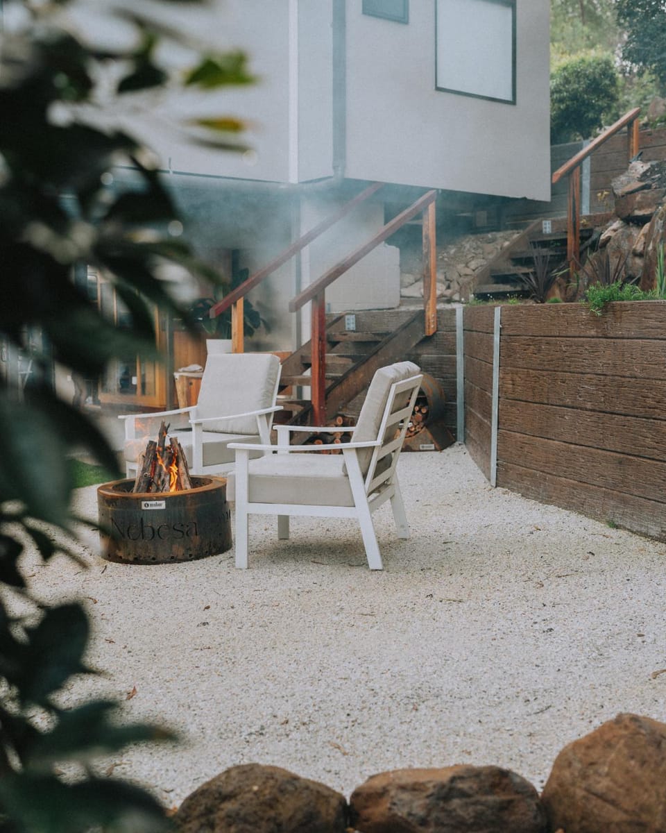 Garden, fireplace