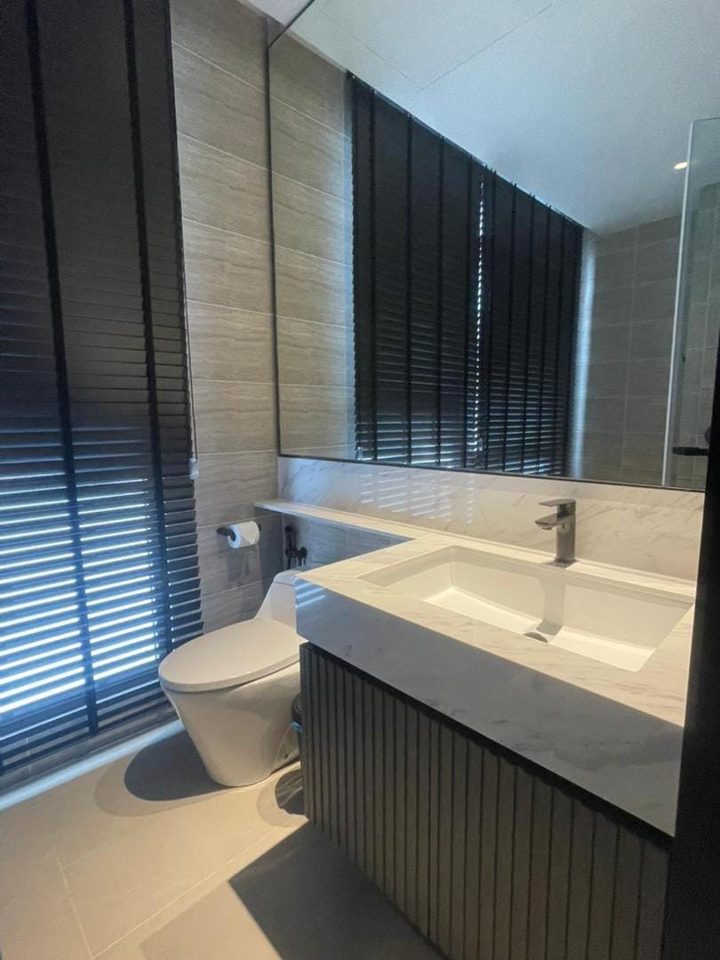 Luxury Executive Suite Antara by Enigma 2BR, High Floor with Bathtub Lvl 47 Apartment in Selangor, Malaysia