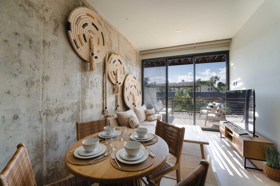 Modern 2BR Apartment with Pool & Gym Apartment in Tulum