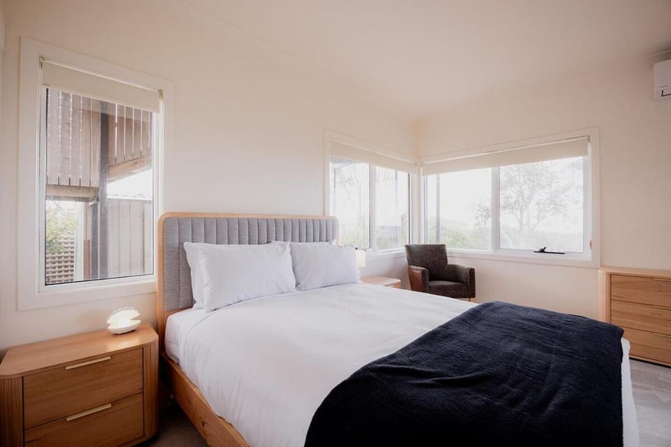 Surfside House Dodges Ferry coastal retreat Apartment in Tasmania