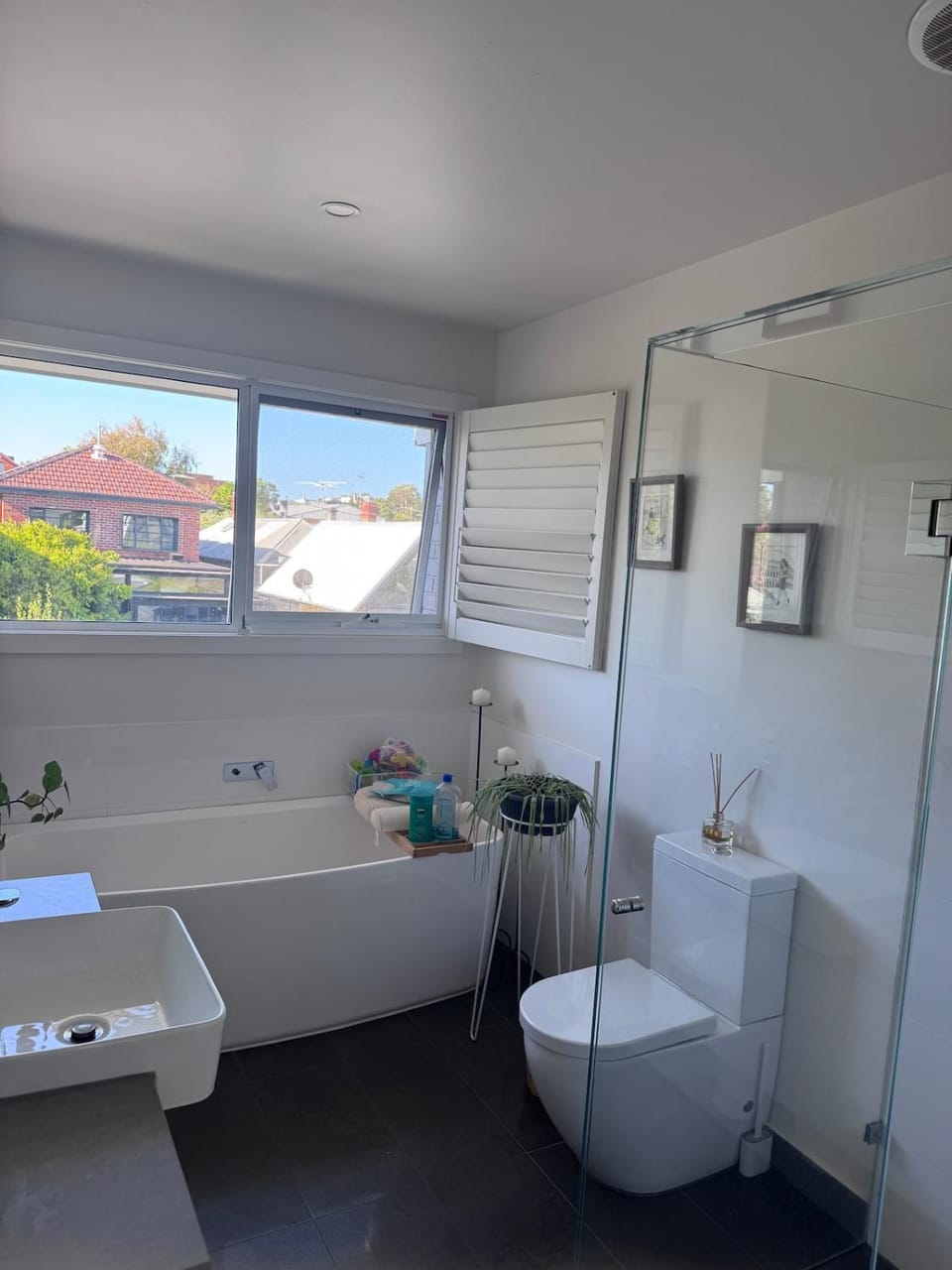 Inner city quiet cottage House in Melbourne