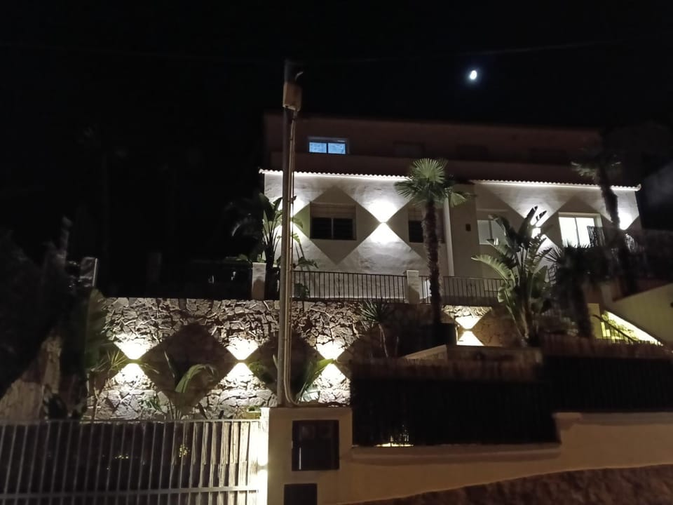 Property building, Night