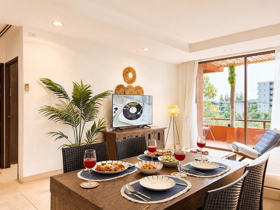Living room, Dinner