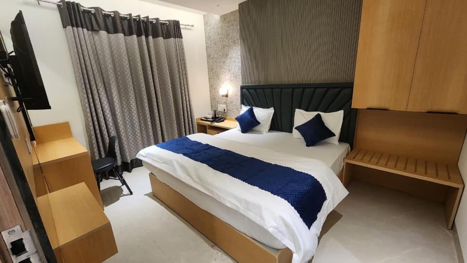 Somnath Palace Hotel in Varanasi