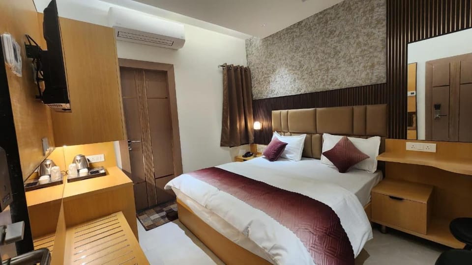 Somnath Palace Hotel in Varanasi