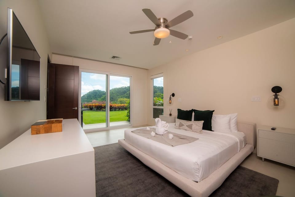 Montecielo 3E - 3 bdr 3 1 and a half bath Ocean View House in Herradura