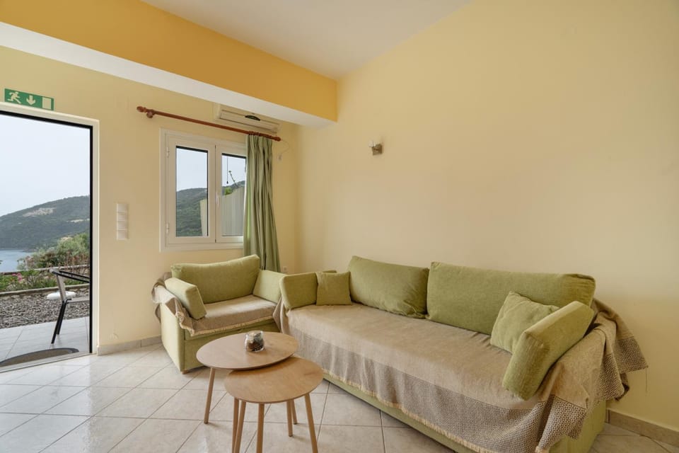 Vardia Room Apartment in Peloponnese, Western Greece and the Ionian