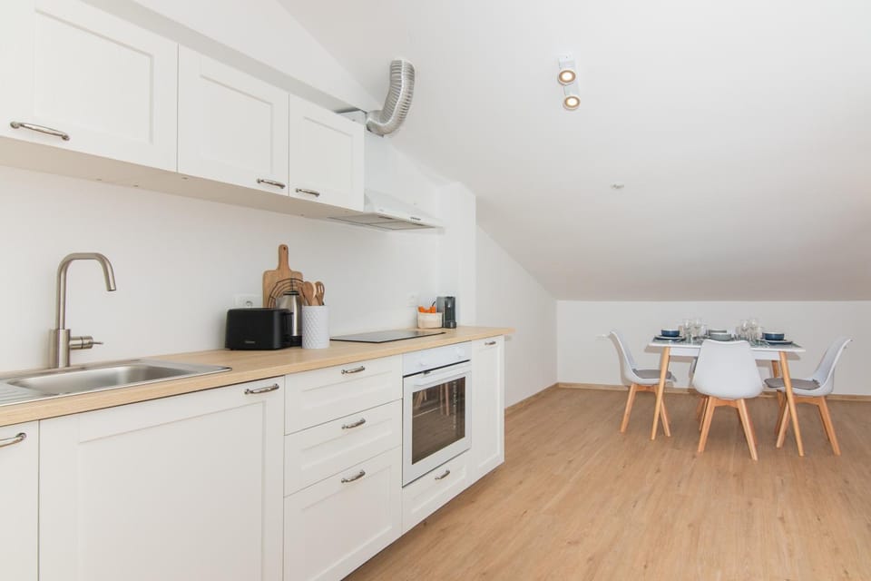 Superior Smaragd Adriatic Apartment with Altana Piran Apartment in Piran