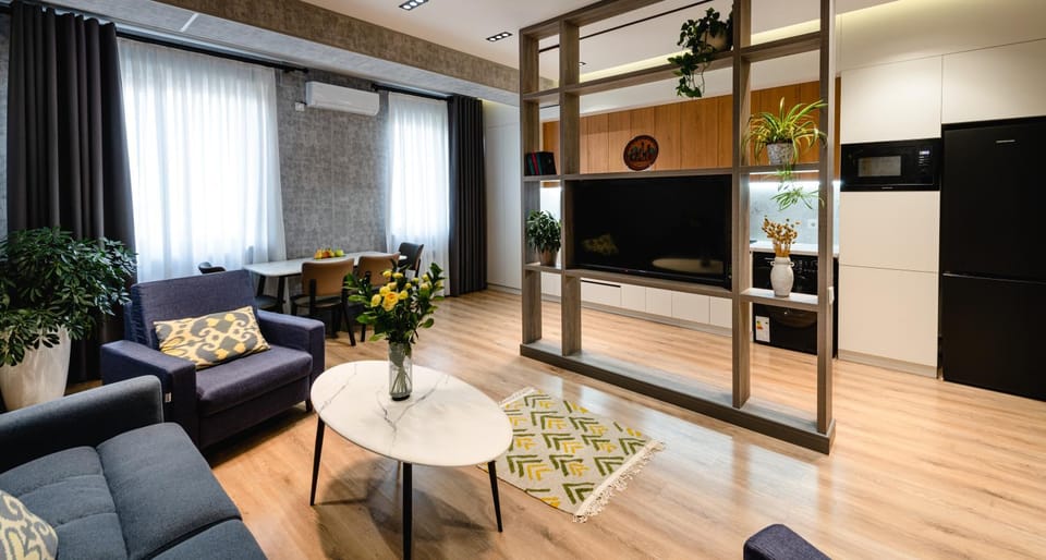 Communal lounge/ TV room, TV and multimedia, Living room