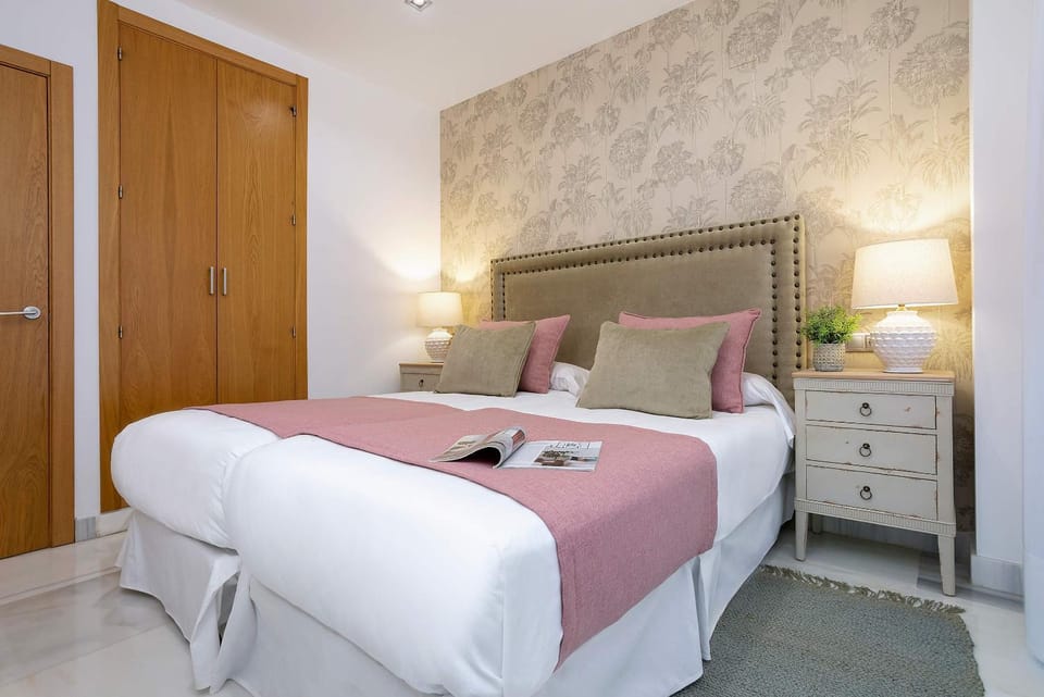 Bed, Bedroom, wardrobe