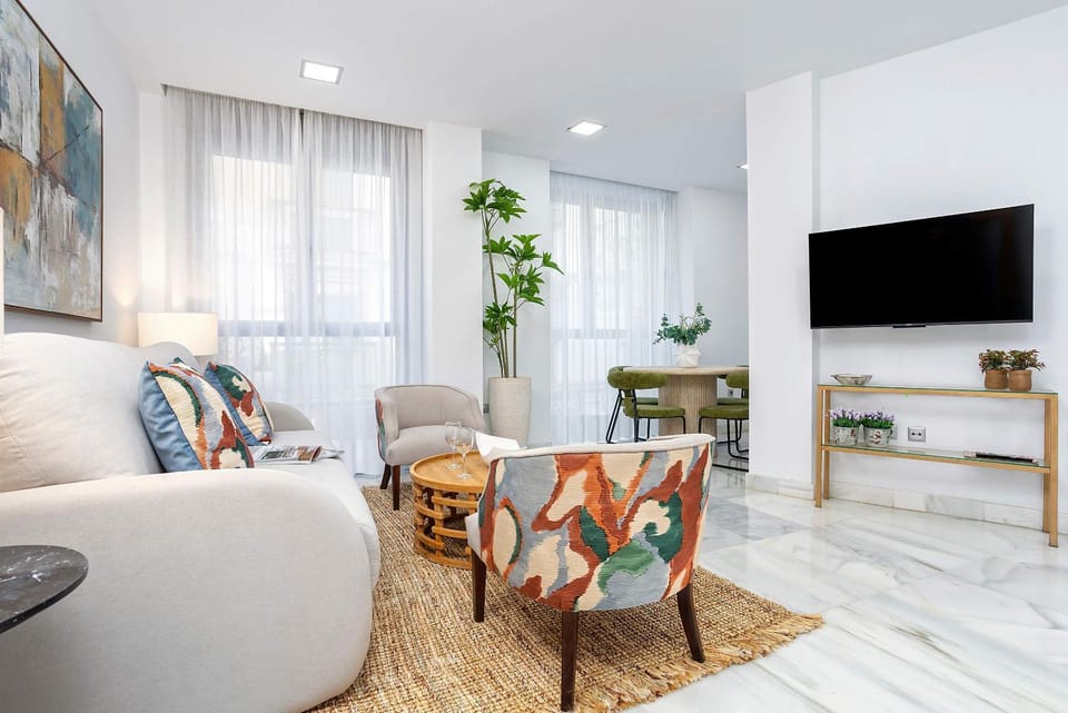 TV and multimedia, Living room, Seating area