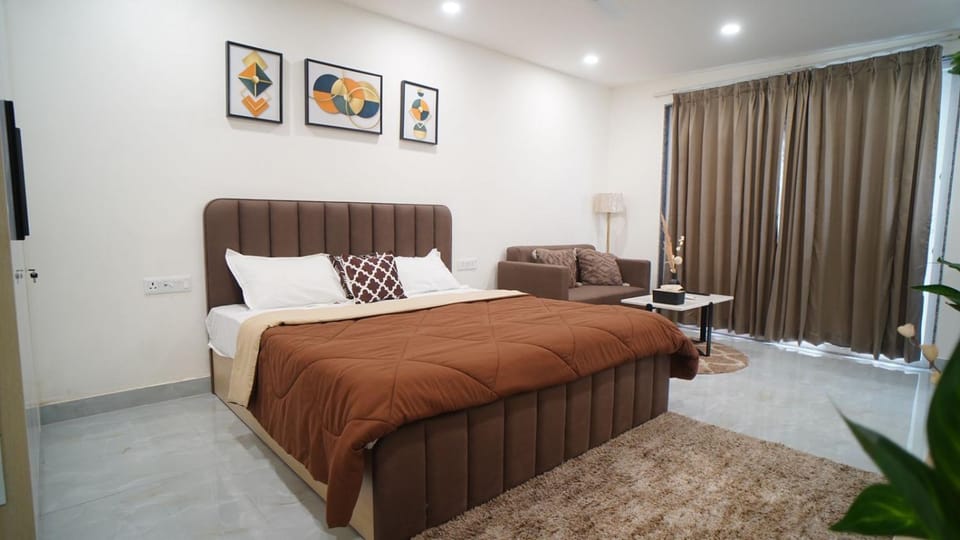 Central suites with Terrace by Luxury Heights Apartment in Gurugram