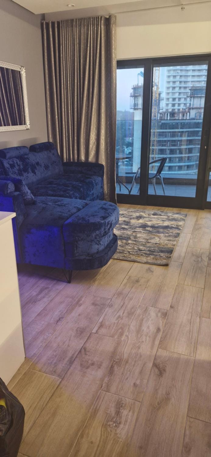 Luxury Oceans Balcony Apartments, Raddisons Tower, Umhlanga Rocks Apartment in Umhlanga