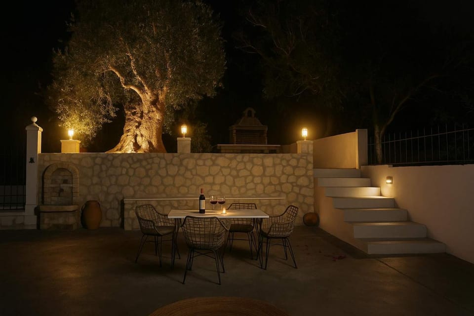 Patio, Night