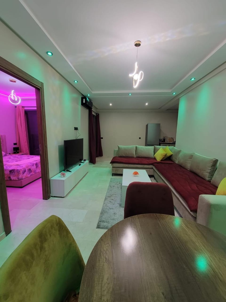 Nour prestige Appartement Piscine free Parking Apartment in Marrakesh