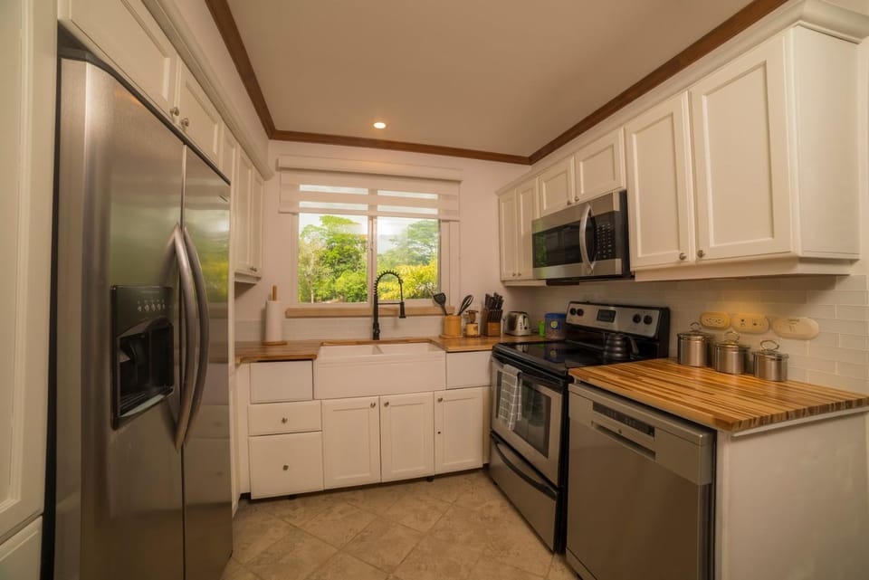 Veranda 6F - 2bdr 2 bth House in Herradura