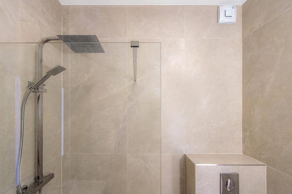 New Panoramic studio overlooking Monaco Apartment in Avenue du Carnier