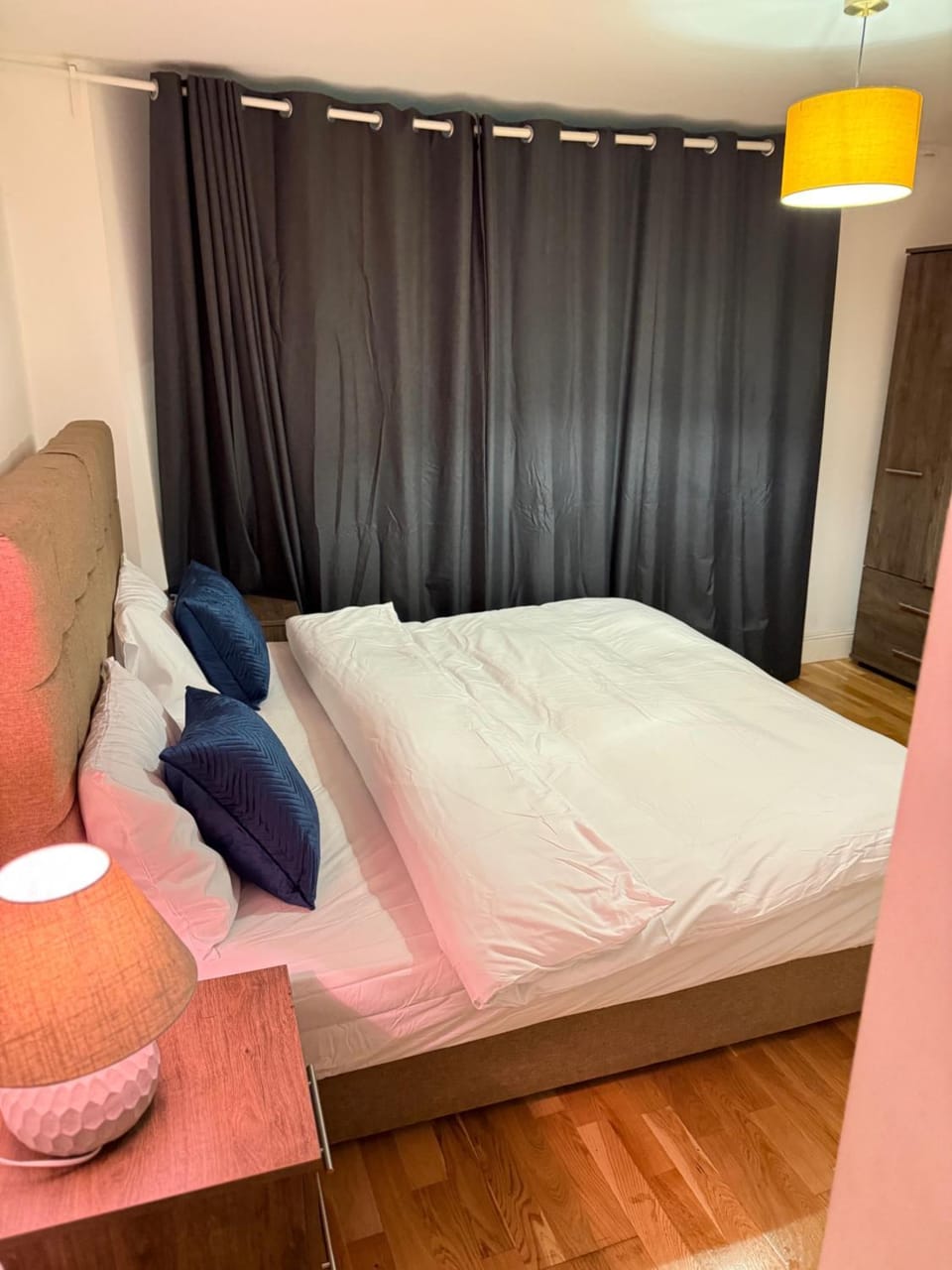 London Luxury Self-Catering Apt with Sleep 6 Apartment in London