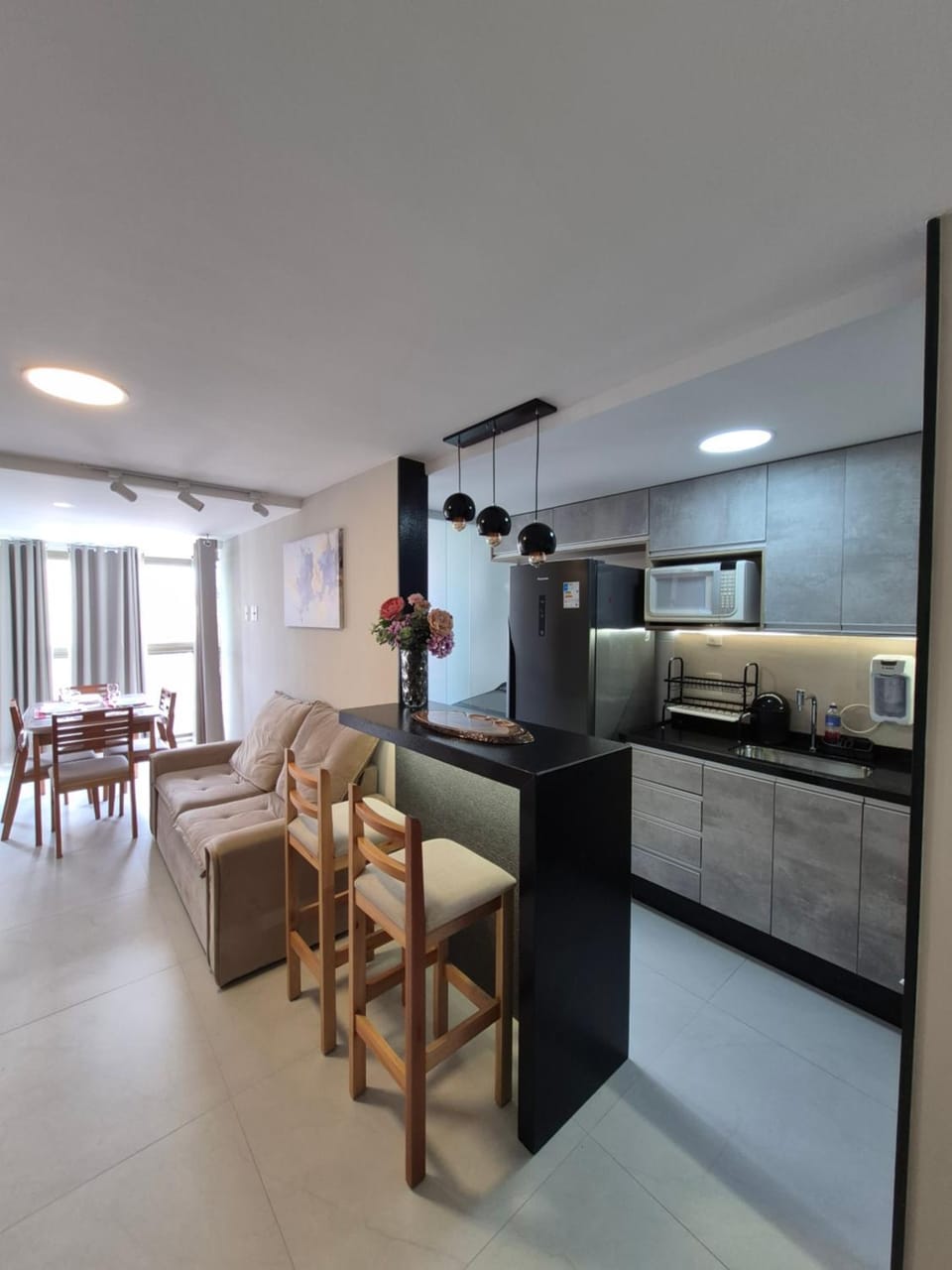 Kitchen or kitchenette, Living room, Seating area, Dining area