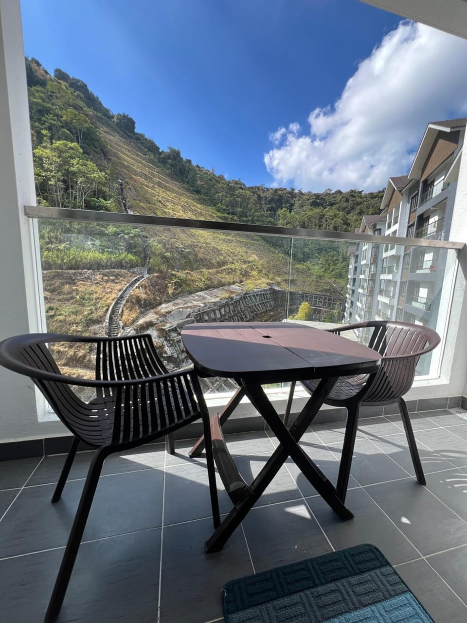 Embun Retreat Palas Horizon Entire House 3BR, Hill View Near Kea Farm Market Apartment in Brinchang