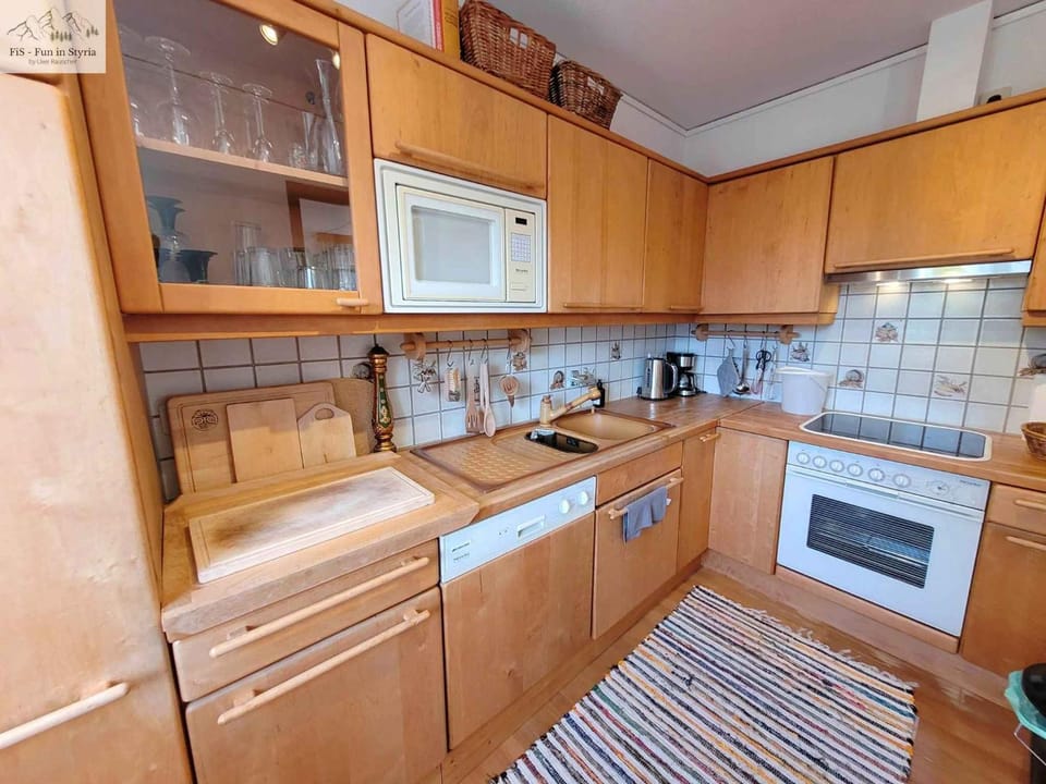 Coffee/tea facilities, dishwasher