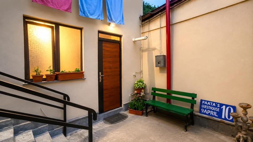 Paata's Guesthouse Bed and Breakfast in Georgia