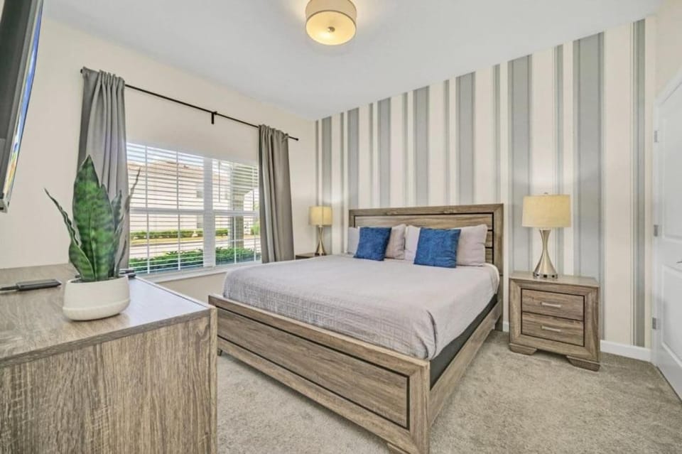 Retreat & Relax Screened In Pool Home Kid Rooms townhouse House in Kissimmee