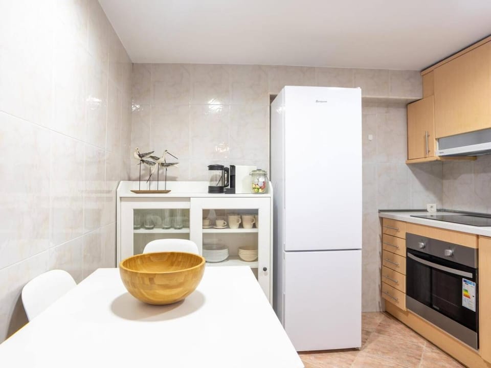 Coffee/tea facilities, Decorative detail, oven, kitchen