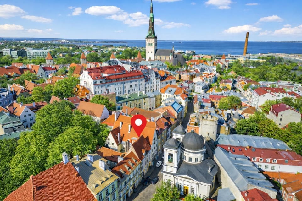 Old Town 60m2 Suite on 2 floors next to Town Hall Apartment in Tallinn