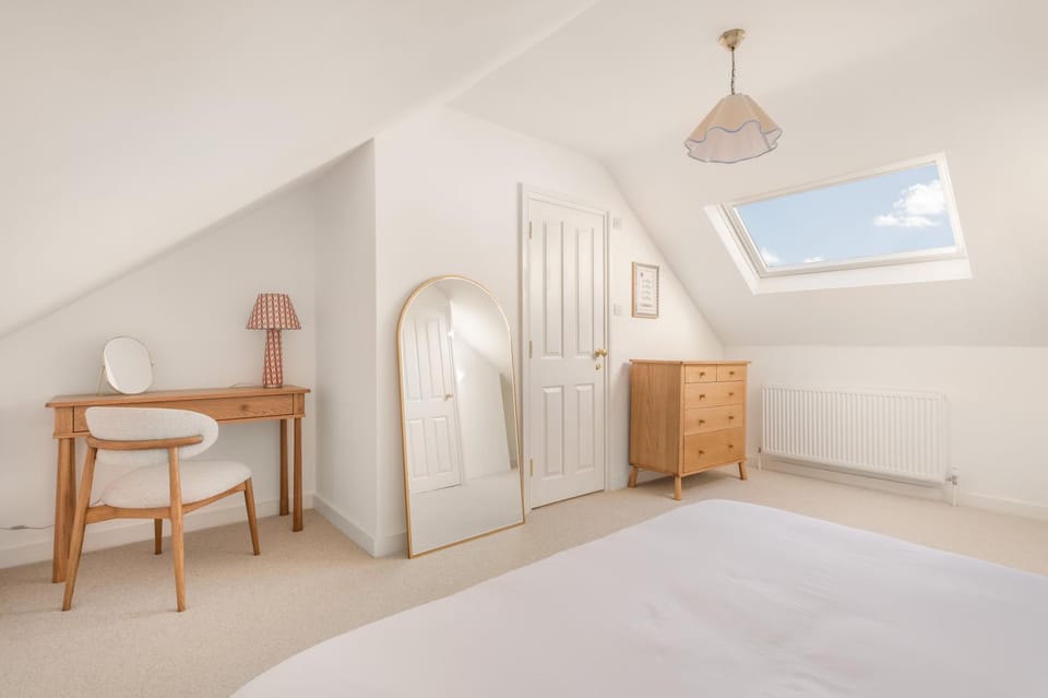 Victorian Queens Park 3BD Maisonette Apartment in Brighton