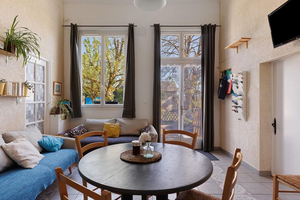Property building, Living room