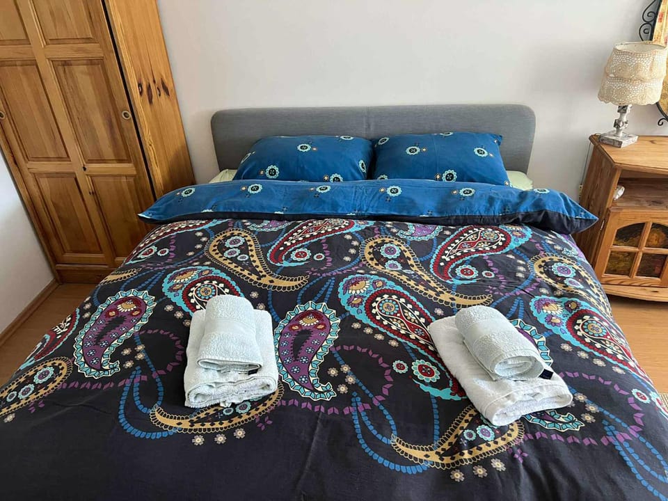 Bed, Photo of the whole room, Bedroom, towels, wardrobe