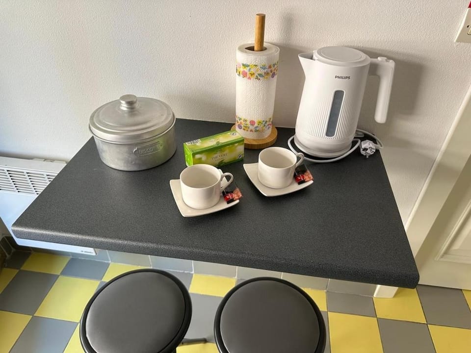 Coffee/tea facilities, Kitchen or kitchenette