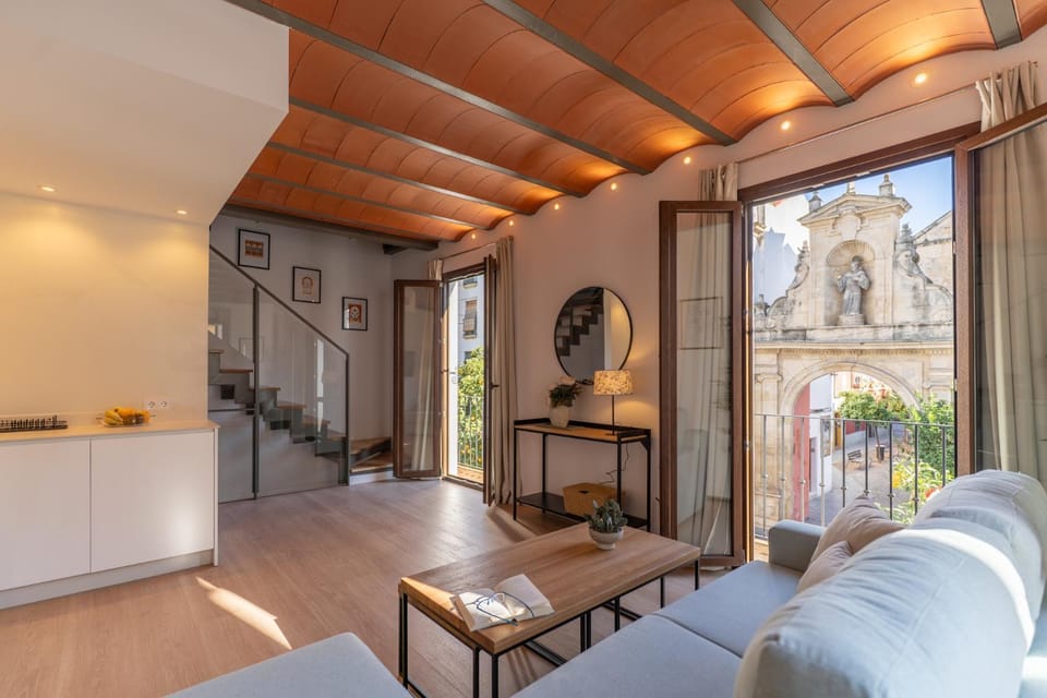 Kitchen or kitchenette, Living room, Seating area
