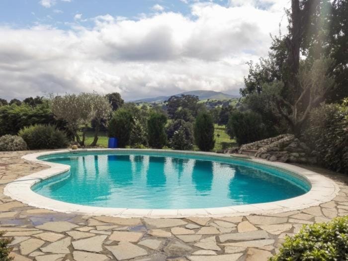 Espectacular casa con piscina House in Cantabria