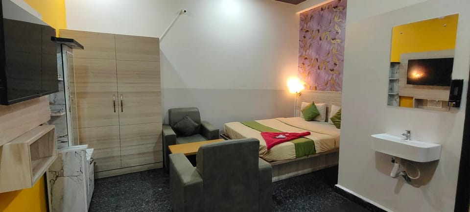 Hotel Heaven Stay Hotel in Telangana