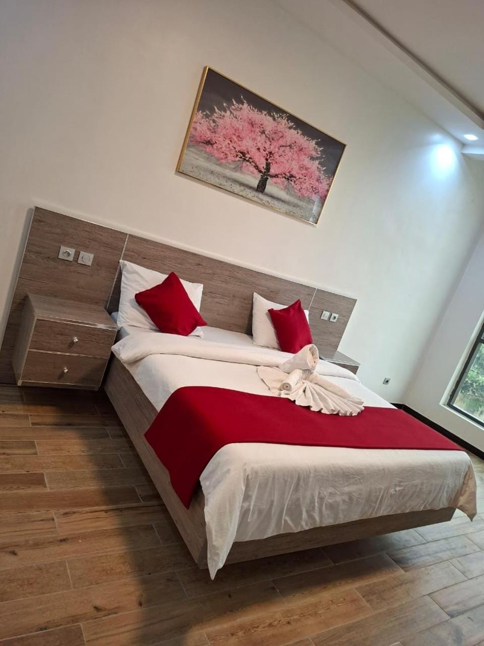 Bed, Photo of the whole room, Bedroom