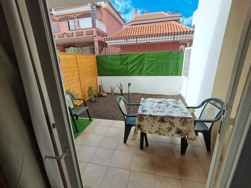 Patio, Balcony/Terrace