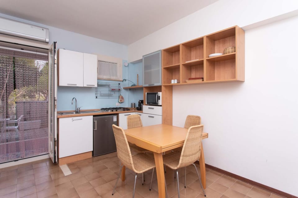 Marcelli, delizioso bilocale con terrazzo - M278 Apartment in Marcelli