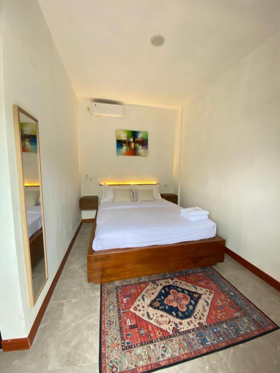 Taman Daun Homestay Hotel in East Java