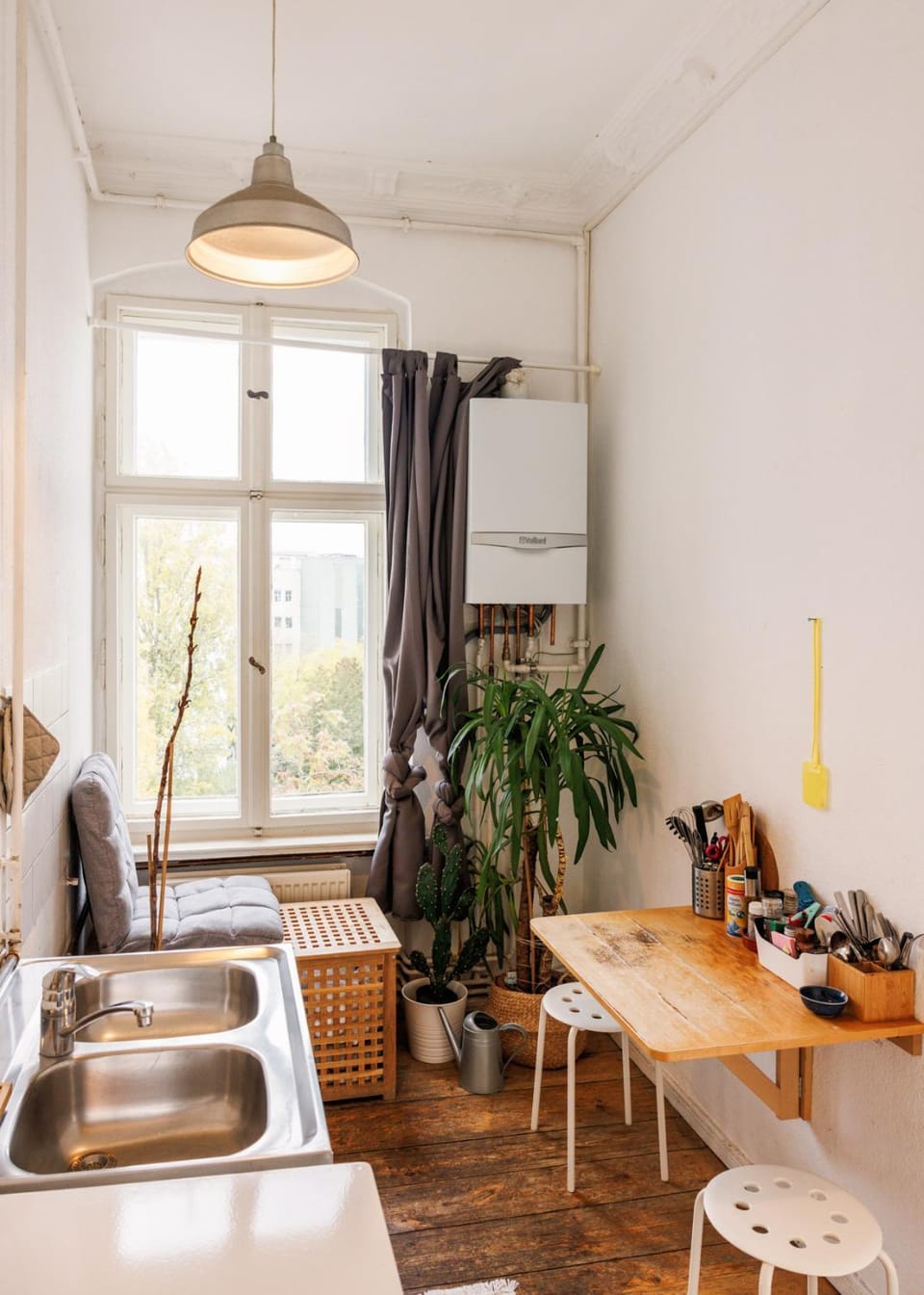 Kitchen or kitchenette, Seating area
