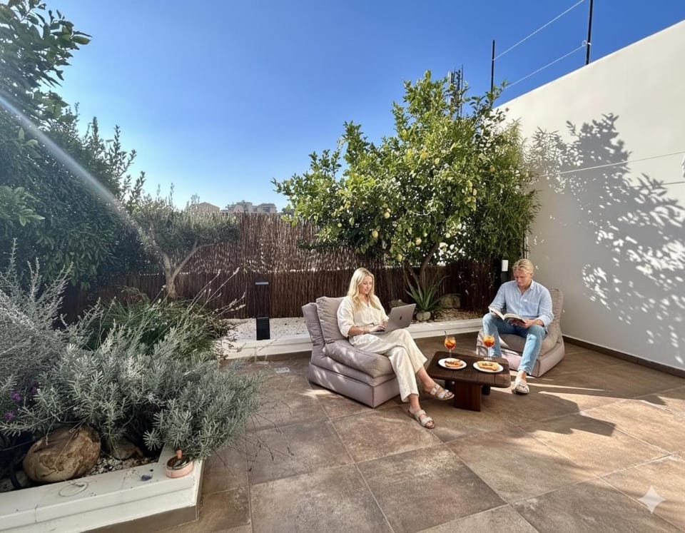 Patio, Garden view