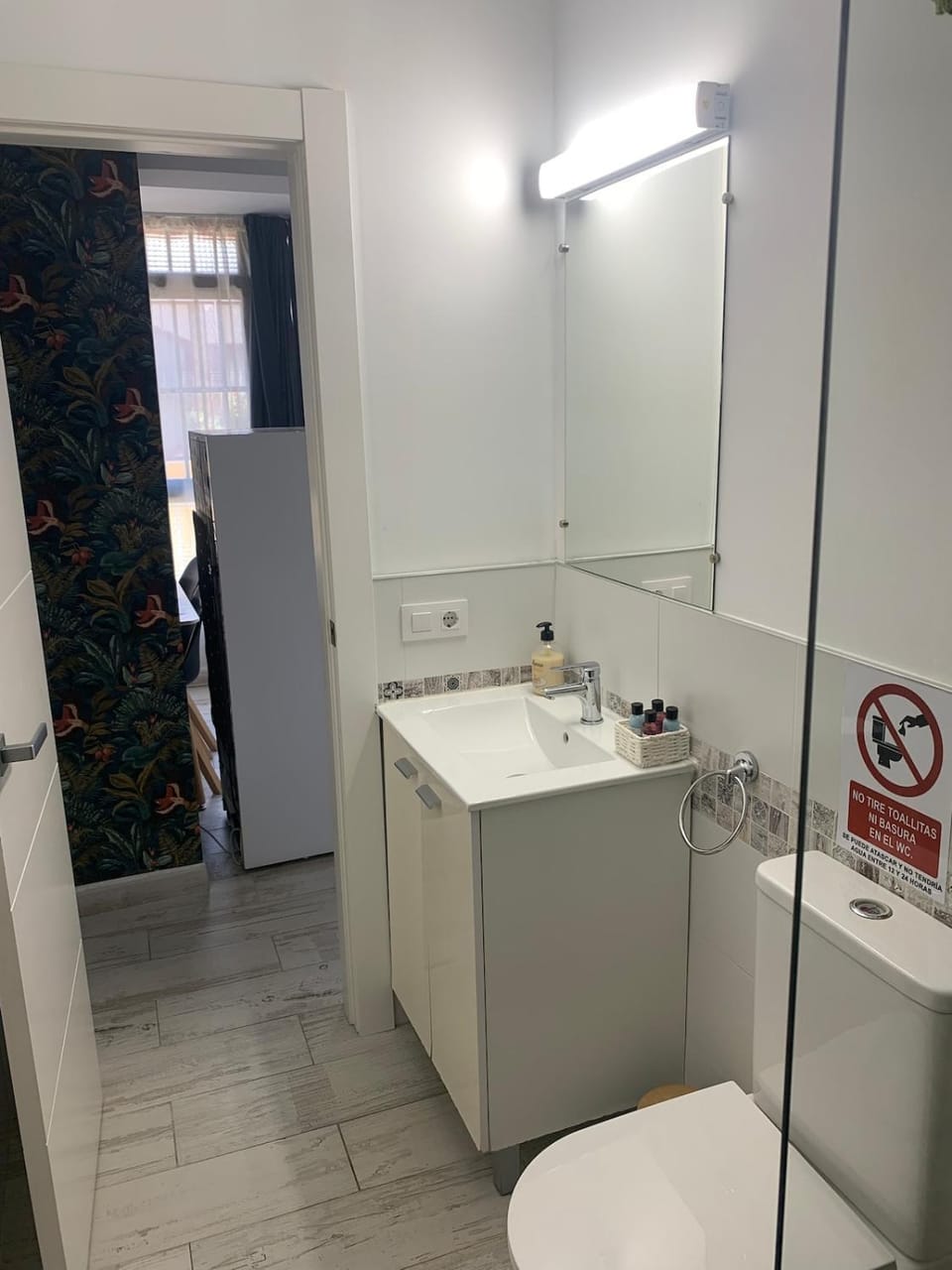 Toilet, Bathroom