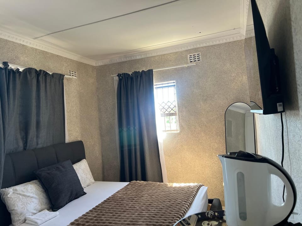 Zolas guest house Bed and Breakfast in Eastern Cape