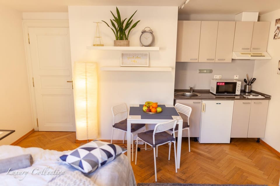 Old Town Square Apartment Apartment in Prague