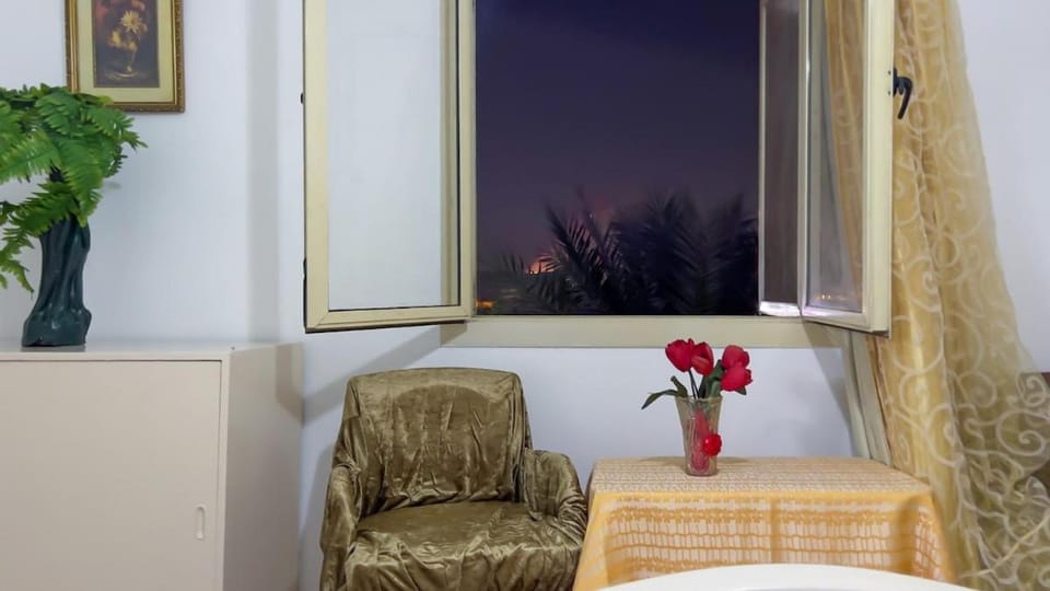 Flexi pyramids view 2BR apt top floor Apartment in Egypt
