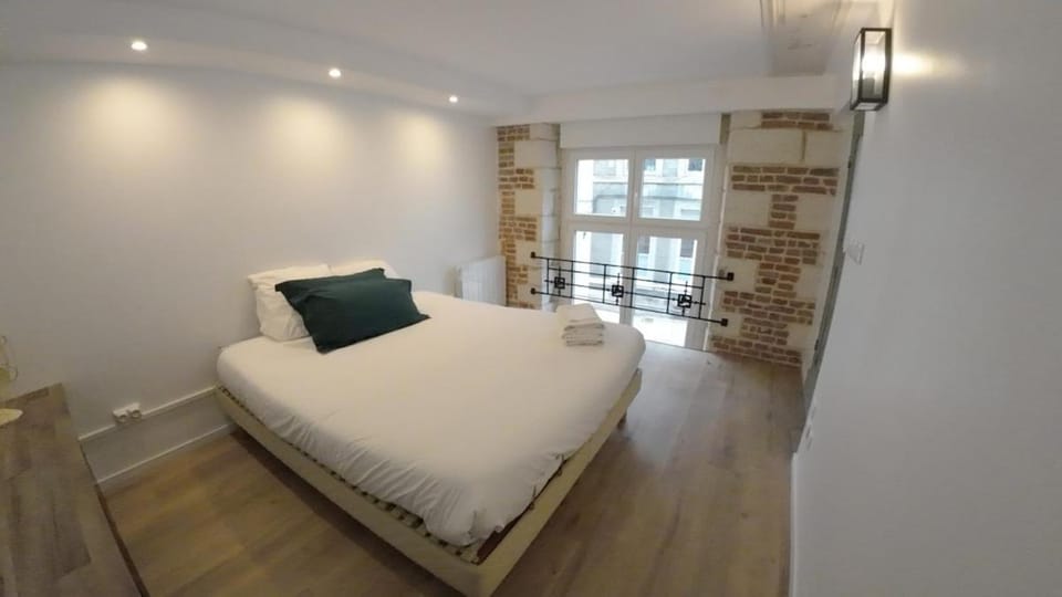 Loft industriel - Cambrai hyper centre ville Apartment in Cambrai